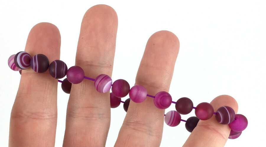 Fialový achát na gumičce