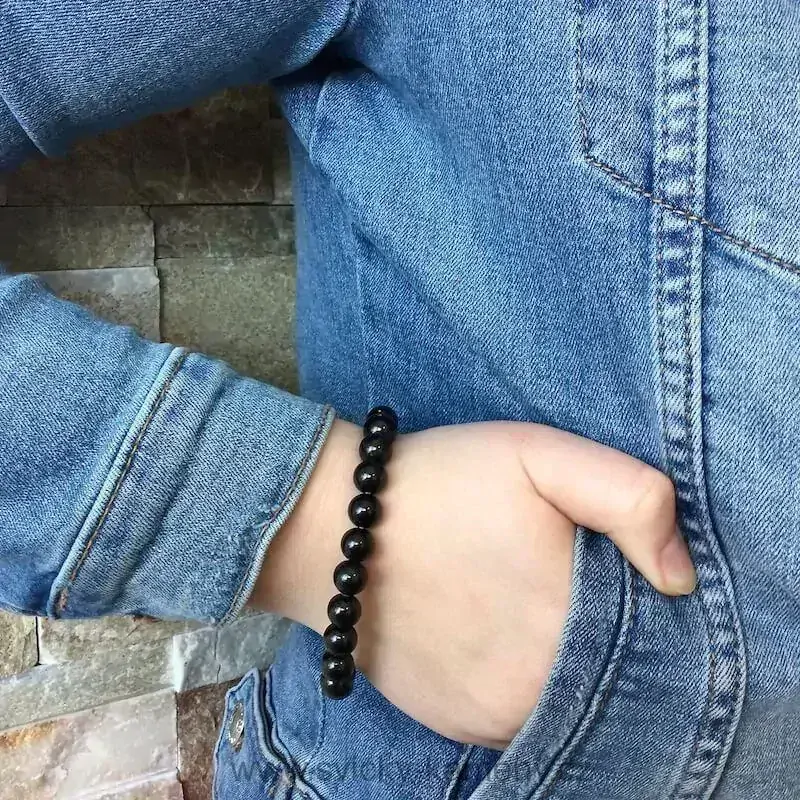 NÁRAMEK Z KORÁLKŮ - TURMALÍN ČERNÝ 8mm