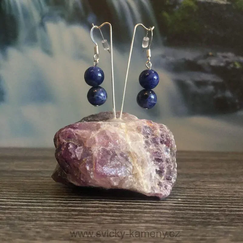 NÁUŠNICE Z KORÁLKŮ SODALIT 8mm