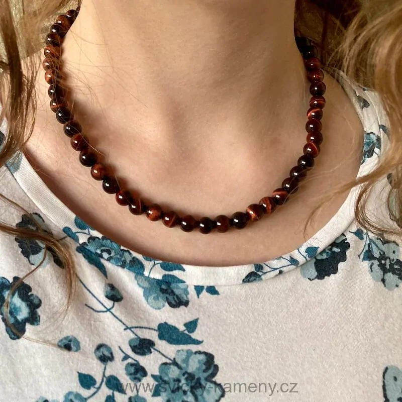 NÁHRDELNÍK Z KORÁLKŮ - BÝČÍ OKO 8mm