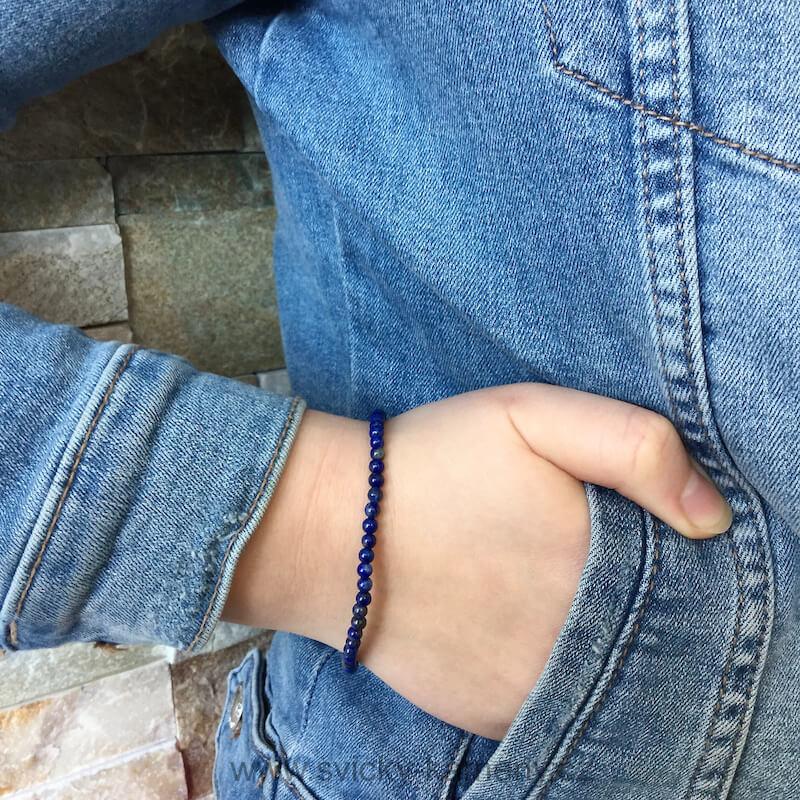 NÁRAMEK Z KORÁLKŮ - LAPIS LAZULI 4mm