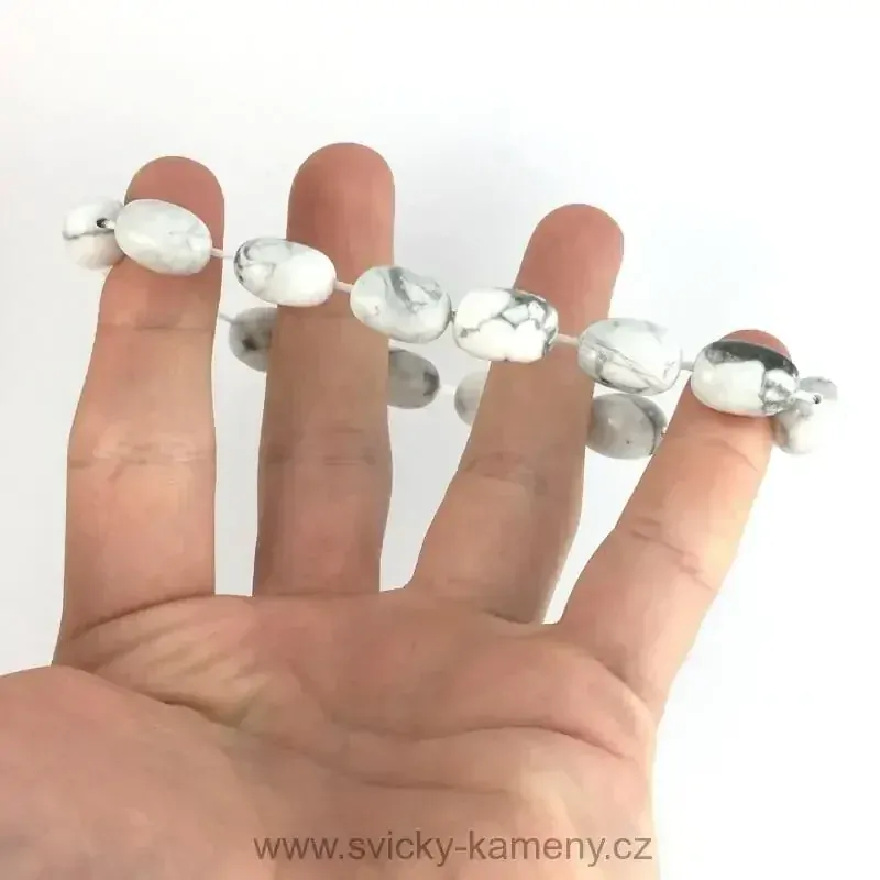 NÁRAMEK Z KORÁLKŮ - TROMLOVANÝ MAGNEZIT
