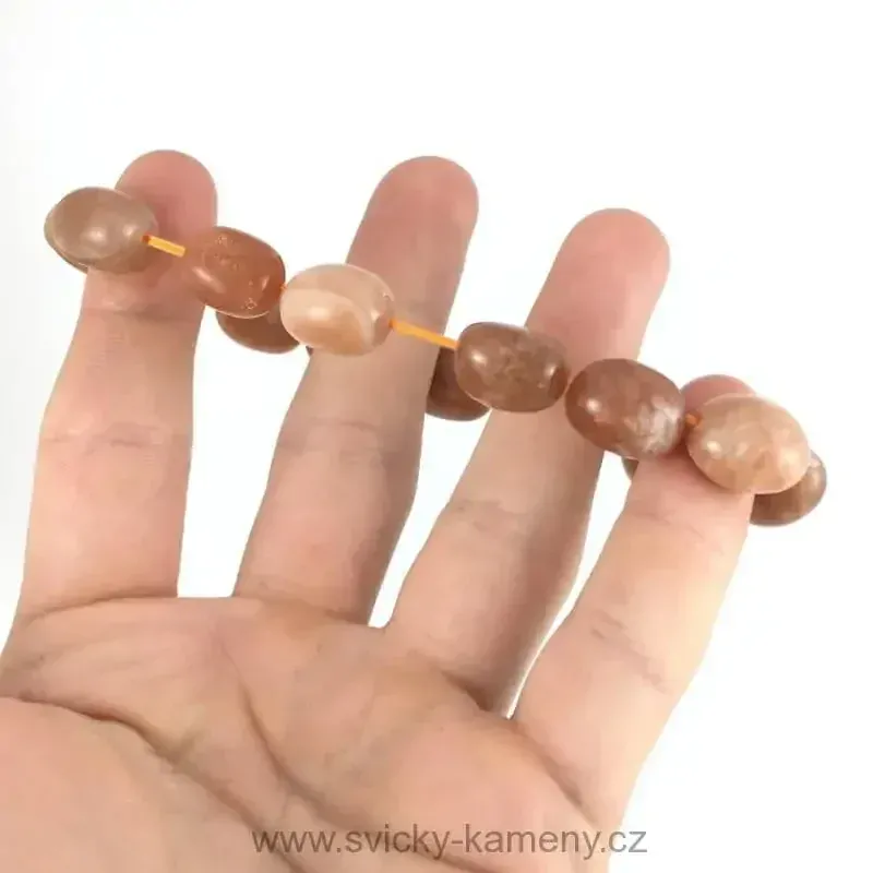 NÁRAMEK Z KORÁLKŮ - TROMLOVANÝ SLUNEČNÍ KÁMEN