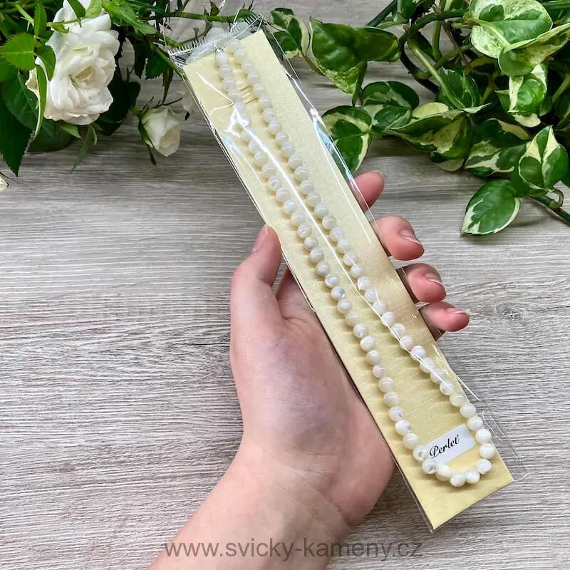 NÁHRDELNÍK Z KORÁLKŮ - PERLEŤ 6mm