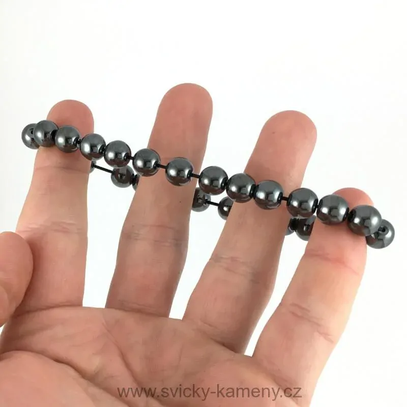 NÁRAMEK Z KORÁLKŮ - HEMATIT 8mm