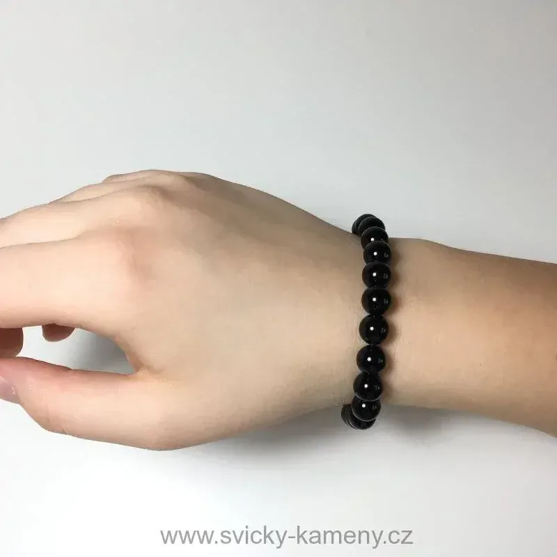 NÁRAMEK Z KORÁLKŮ - ONYX 8mm