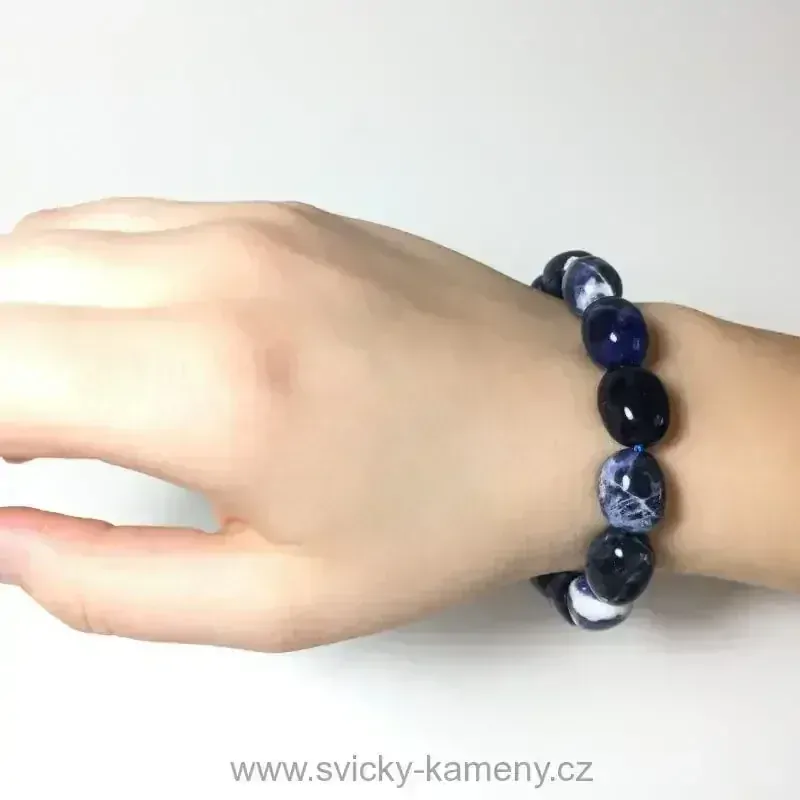 NÁRAMEK Z KORÁLKŮ - TROMLOVANÝ SODALIT