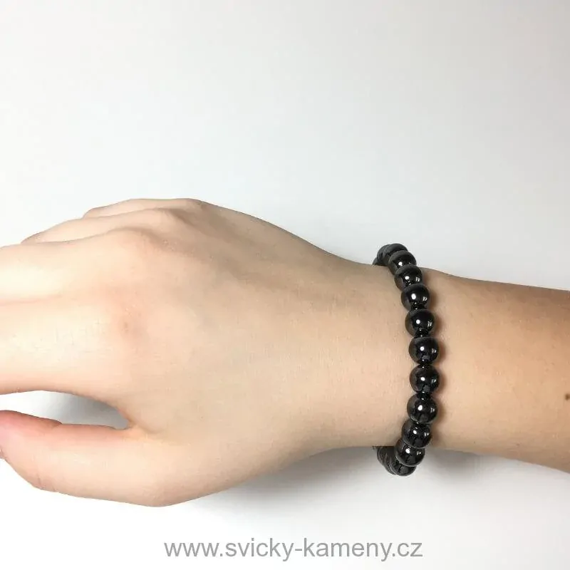 NÁRAMEK Z KORÁLKŮ - HEMATIT 8mm